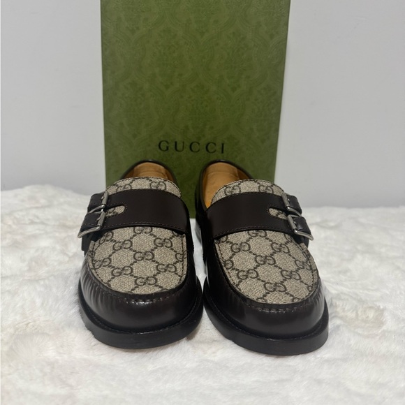 Gucci Men's Dark Brown and Cream Loafers - Picture 2 of 7